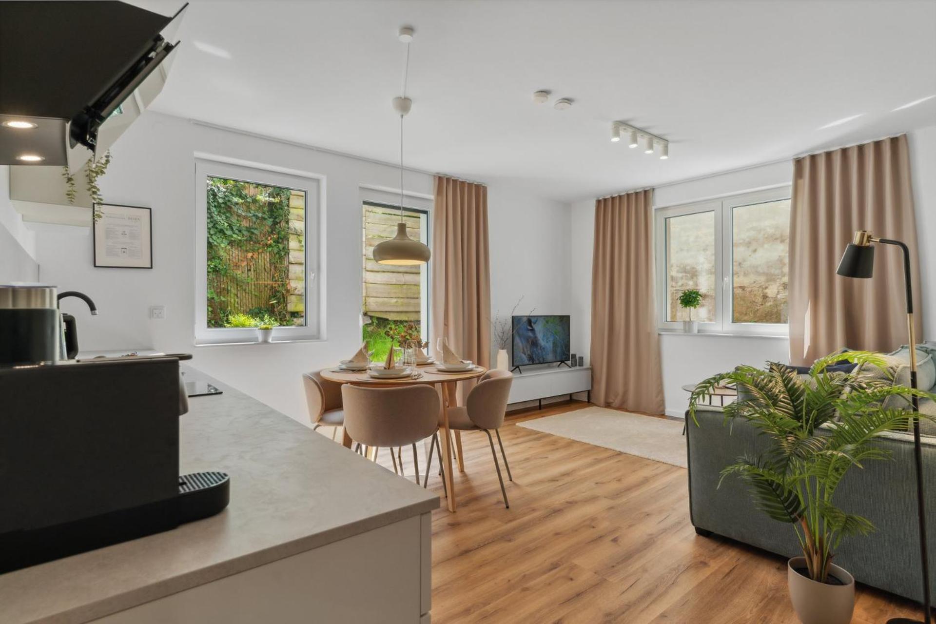Deluxe Apartment In Bielefeld City Mit Parkplatz Und Terrasse Esterno foto
