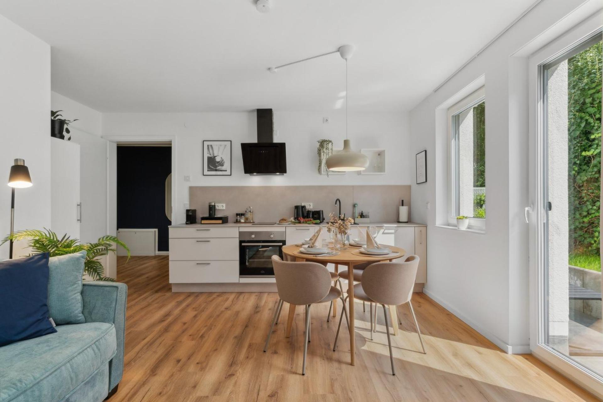 Deluxe Apartment In Bielefeld City Mit Parkplatz Und Terrasse Esterno foto