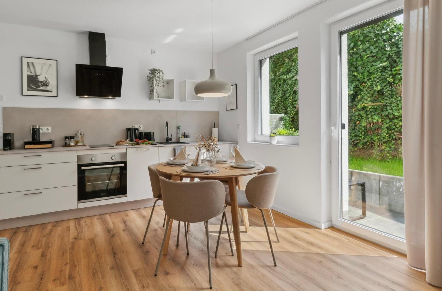 Deluxe Apartment In Bielefeld City Mit Parkplatz Und Terrasse Esterno foto