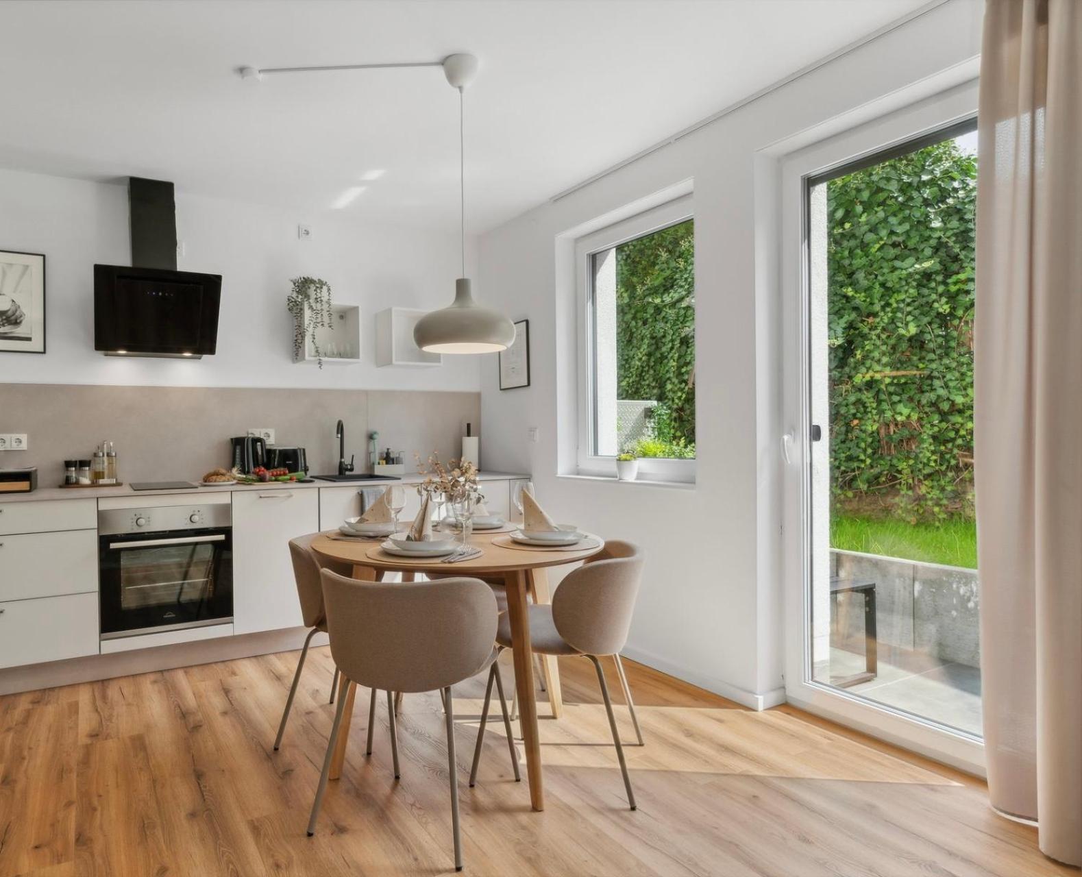 Deluxe Apartment In Bielefeld City Mit Parkplatz Und Terrasse Esterno foto